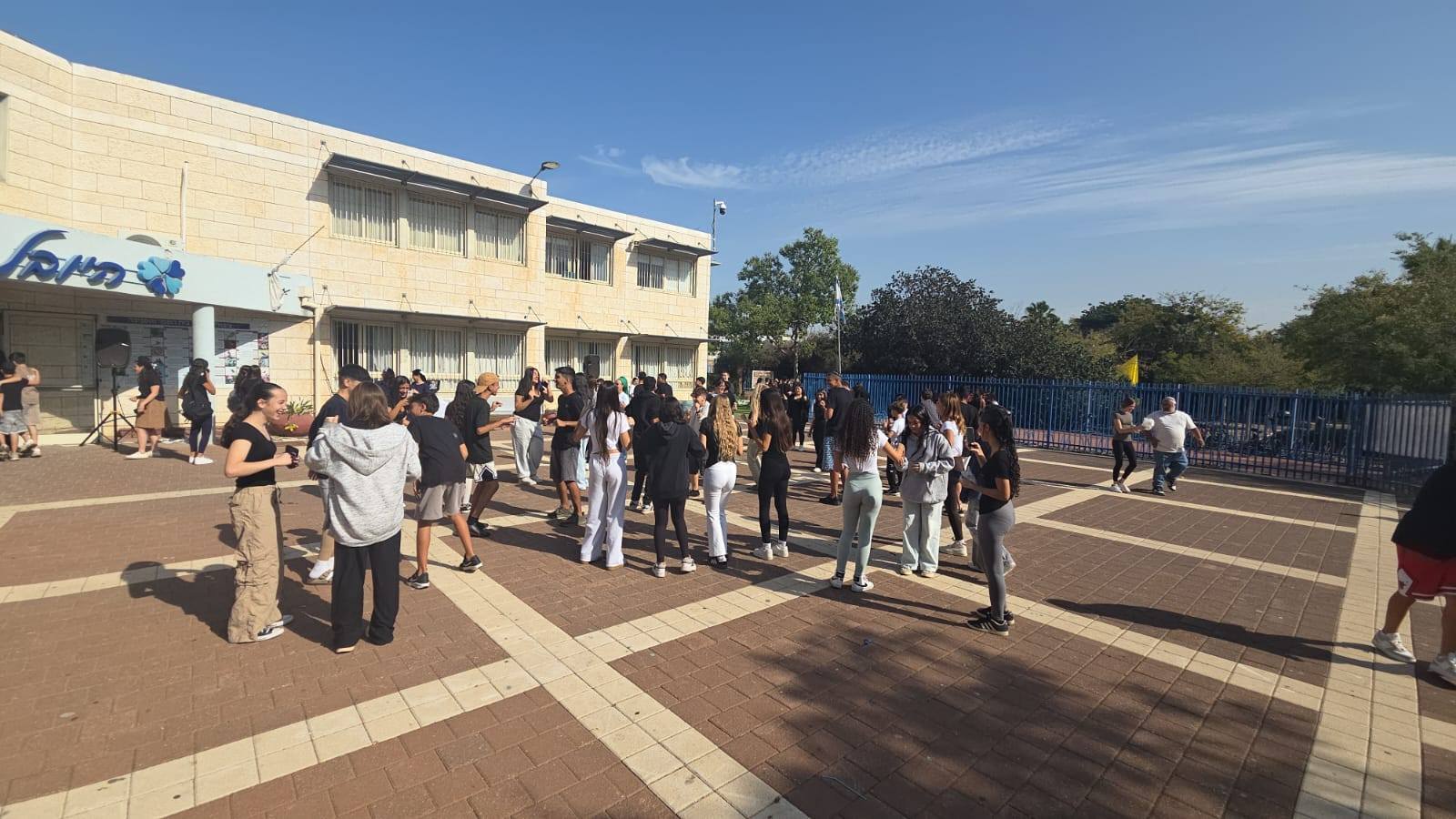 589516776_1289410966323768_9075203909114828346_n